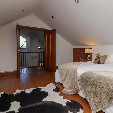Sandy Gate Holiday home